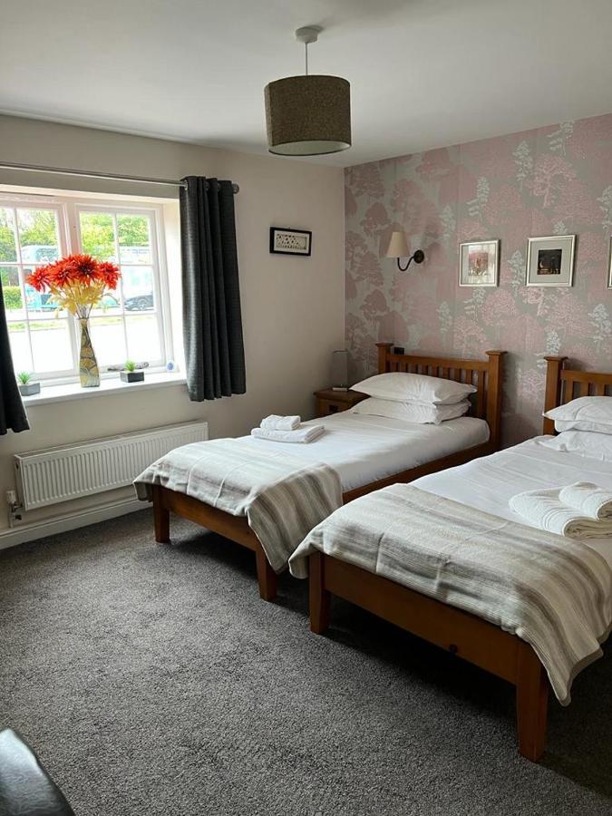 Fox And Goat Hotel Waterstock Bagian luar foto