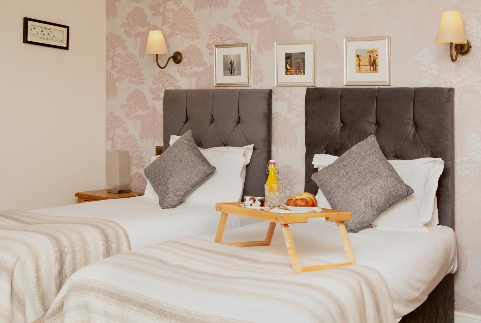 Fox And Goat Hotel Waterstock Bagian luar foto